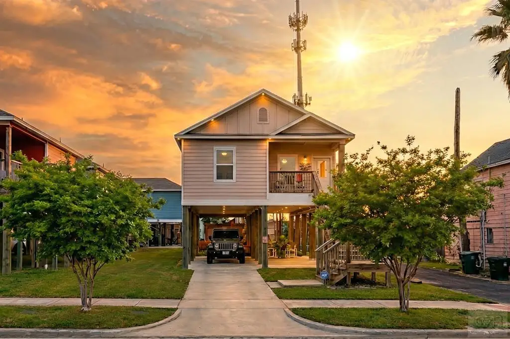 710 35th Street, Galveston, TX 77550 - #1