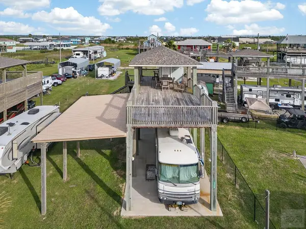 1739 Pompano Lane, Crystal Beach, TX 77650