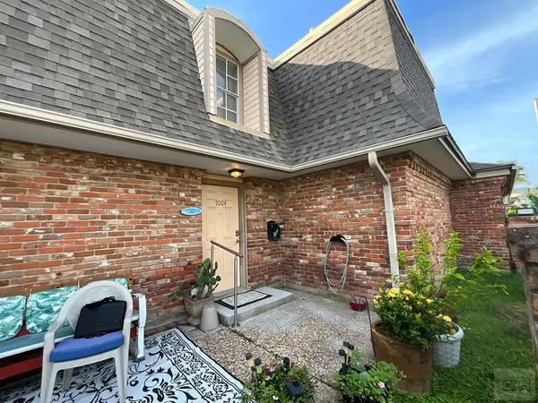 7004 Williams Drive, Galveston, TX 77551