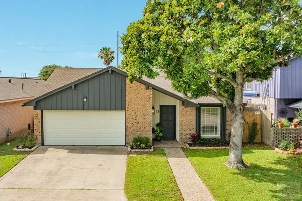 15 Tradewinds Drive, Galveston, TX 77554