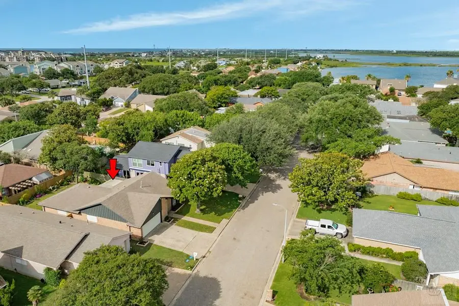 15 Tradewinds Drive, Galveston, TX 77554 - #2