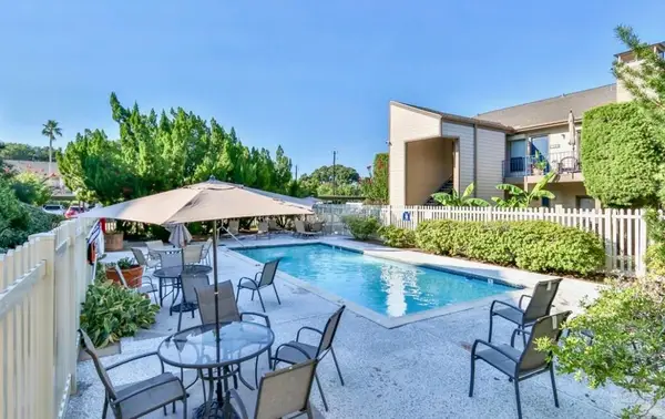 7007 N Holiday Drive, Galveston, TX 77550
