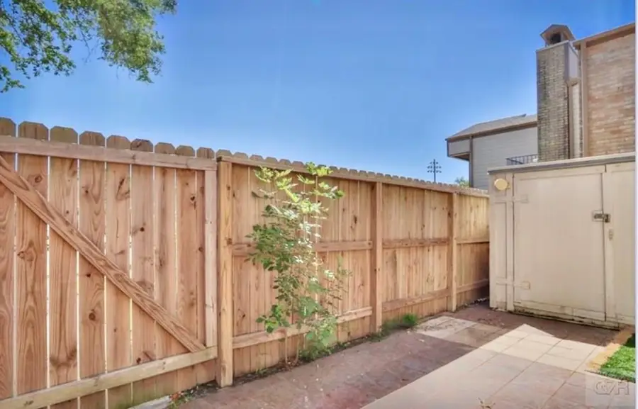 7007 N Holiday Drive, Galveston, TX 77550 - #2