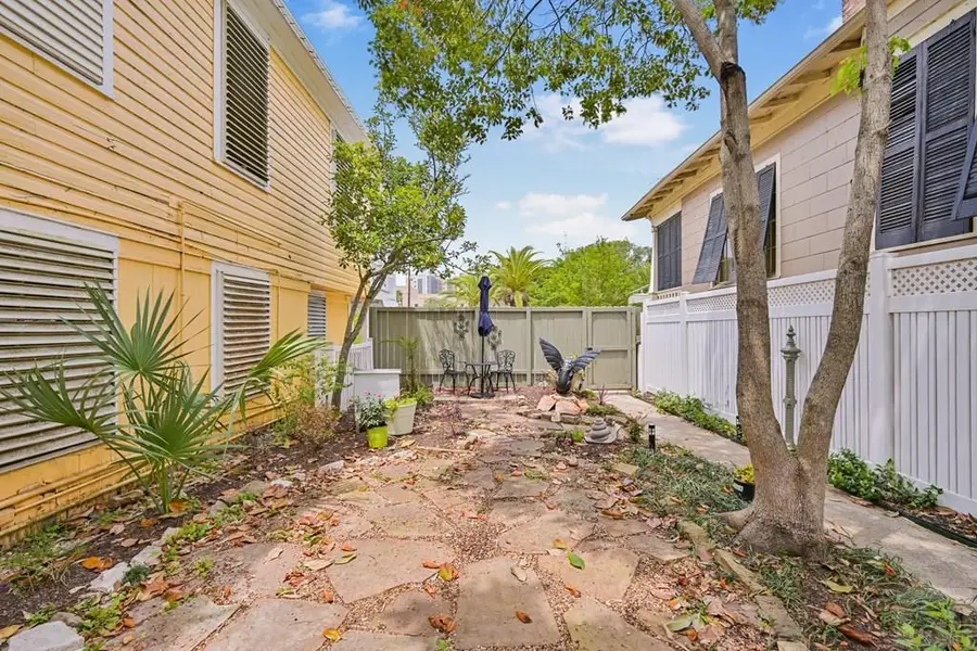 611 Church Street, Galveston, TX 77550 - #3