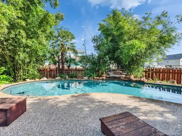 16542 John Silver Road, Jamaica Beach, TX 77554 - #3
