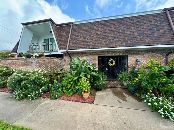 1726 Broadway Street #A2, Galveston, TX 77550