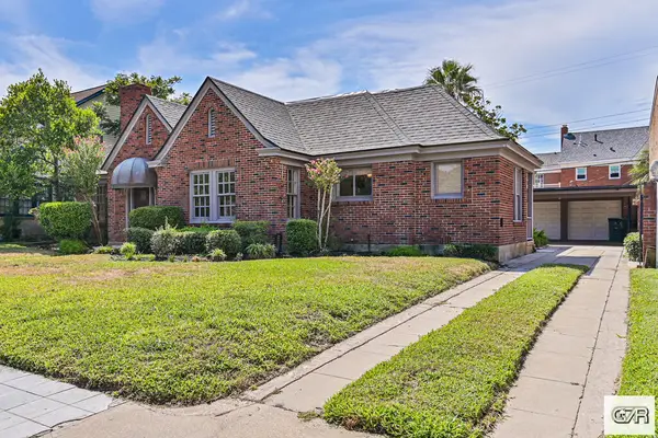 5023 Woodrow Avenue, Galveston, TX 77551