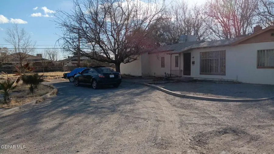 513 Myra Street, El Paso, TX 79915 - #2