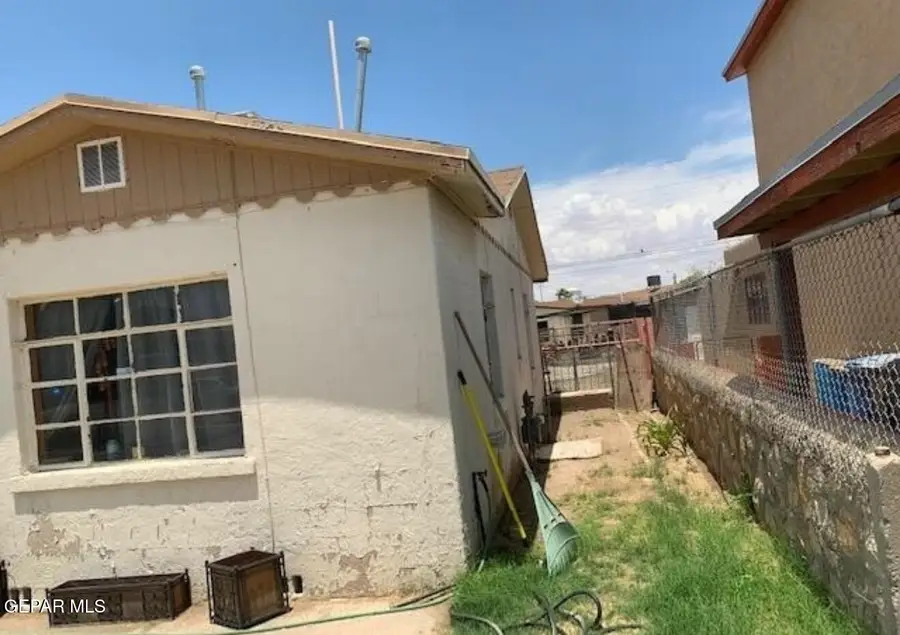 304 Ramona Avenue, El Paso, TX 79915 - Image #2
