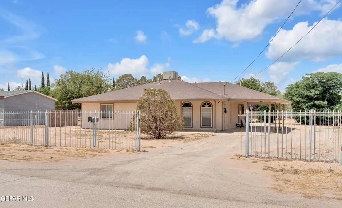 10530 Fuente Street, Socorro, TX 79927 - Image #1