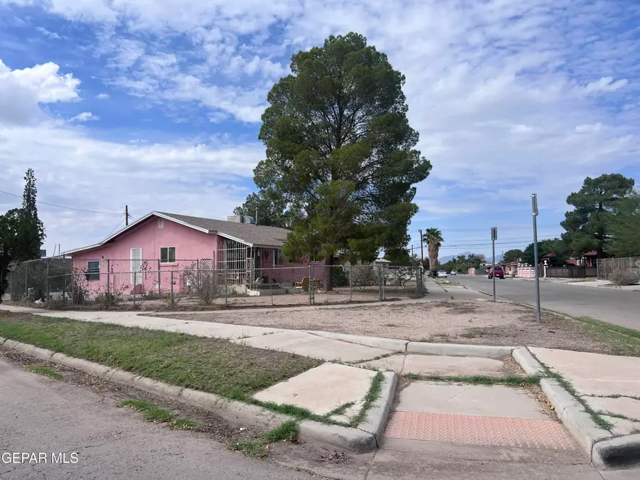 8418 White Avenue, El Paso, TX 79907 - Image #2
