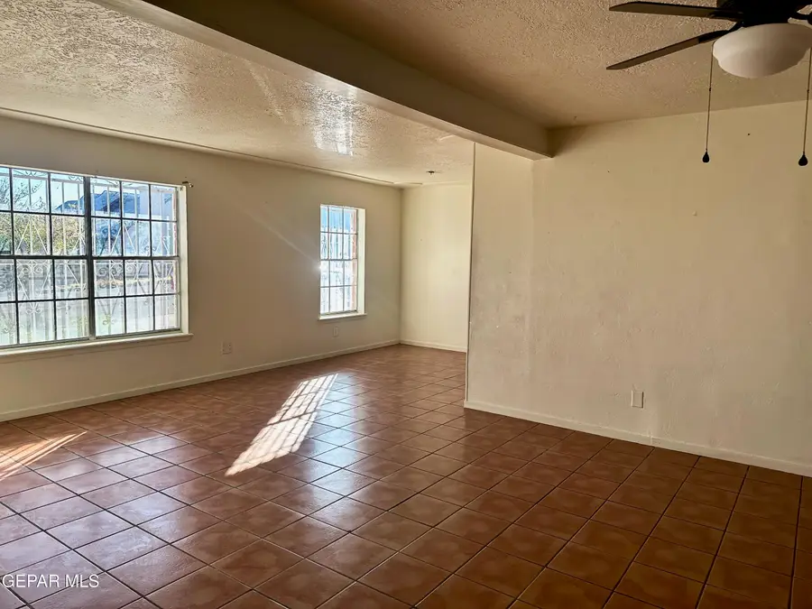 4735 Blossom Avenue, El Paso, TX 79924 - Image #2
