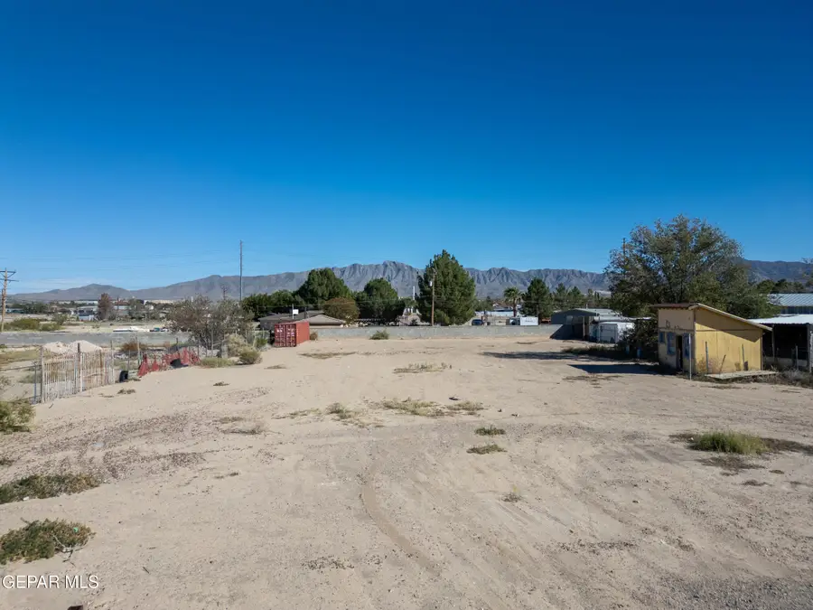 7970 Doniphan Drive, Vinton, TX 79821 - Image #2