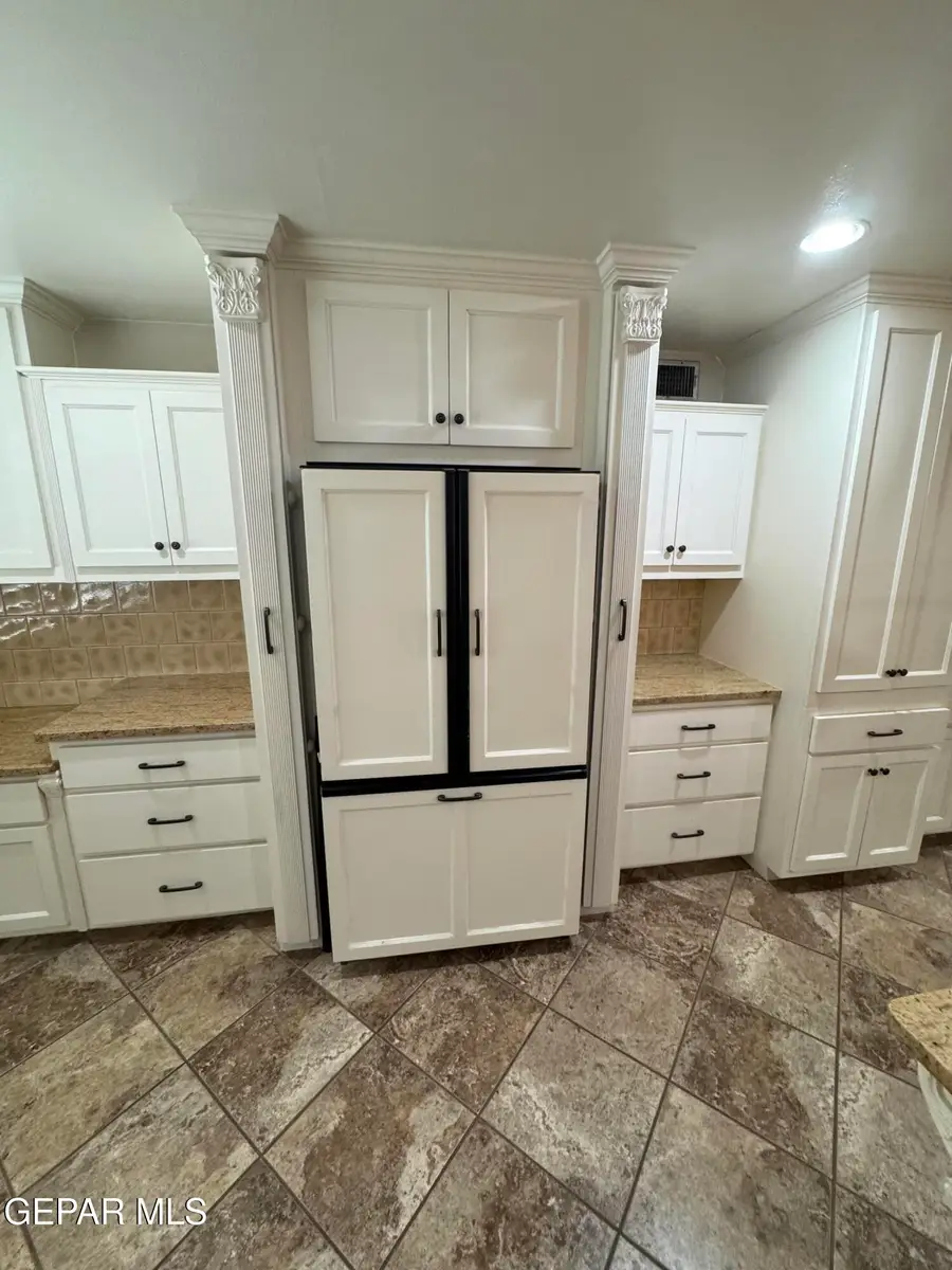 3925 Titanic Avenue, El Paso, TX 79904 - Image #3