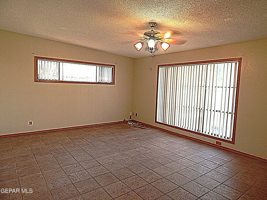 5325 Fairbanks Drive, El Paso, TX 79924 - Image #3