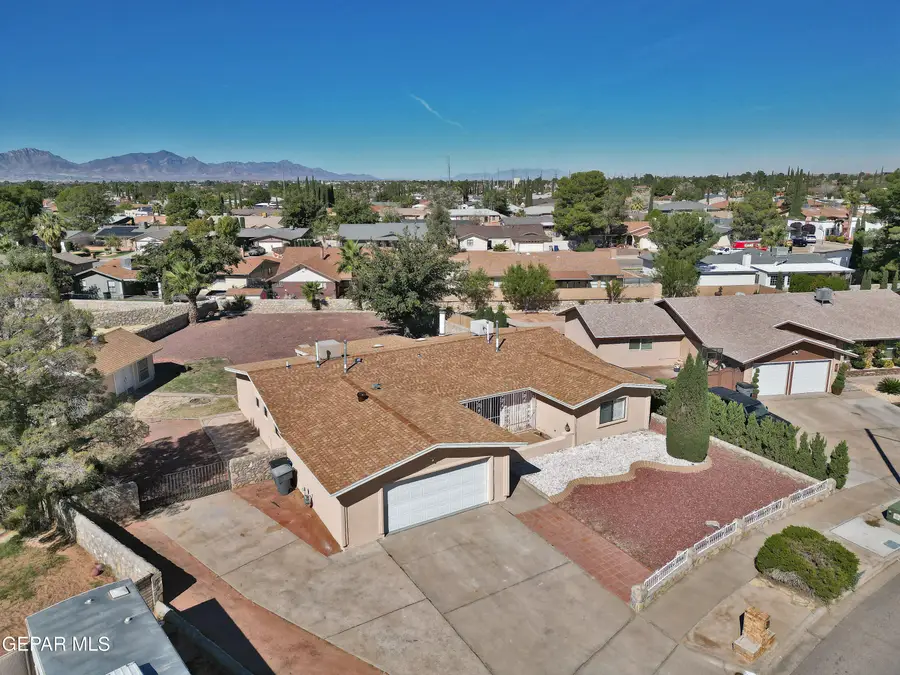 1913 Seagull Drive, El Paso, TX 79936 - Image #3