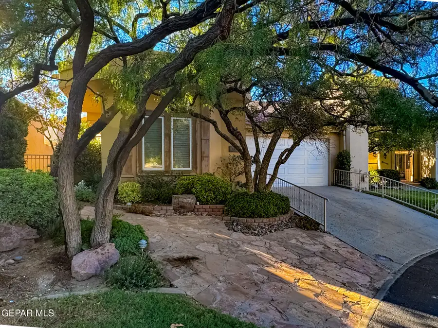 1039 Los Jardines Circle, El Paso, TX 79912 - Image #2