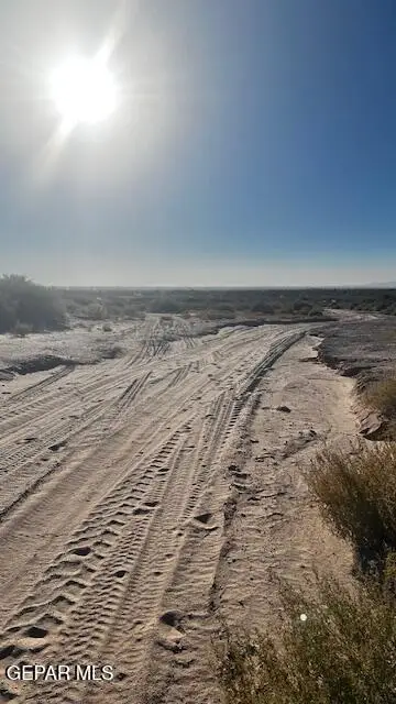 26 Trans Park Drive, El Paso, TX 79927 - Image #3