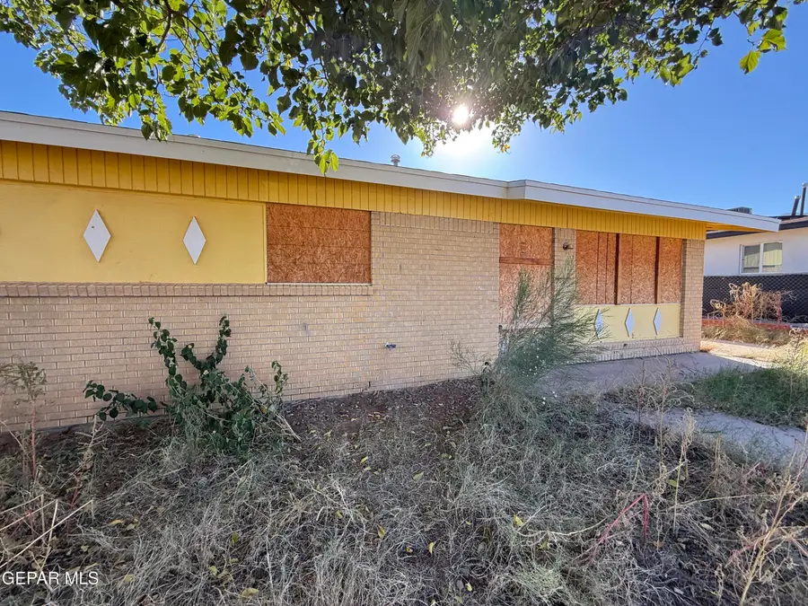 4948 Royal Drive, El Paso, TX 79924 - Image #2