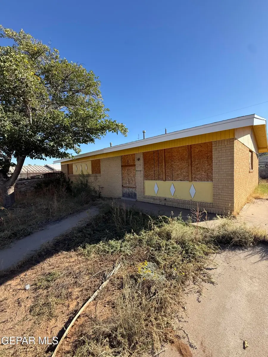 4948 Royal Drive, El Paso, TX 79924 - Image #3