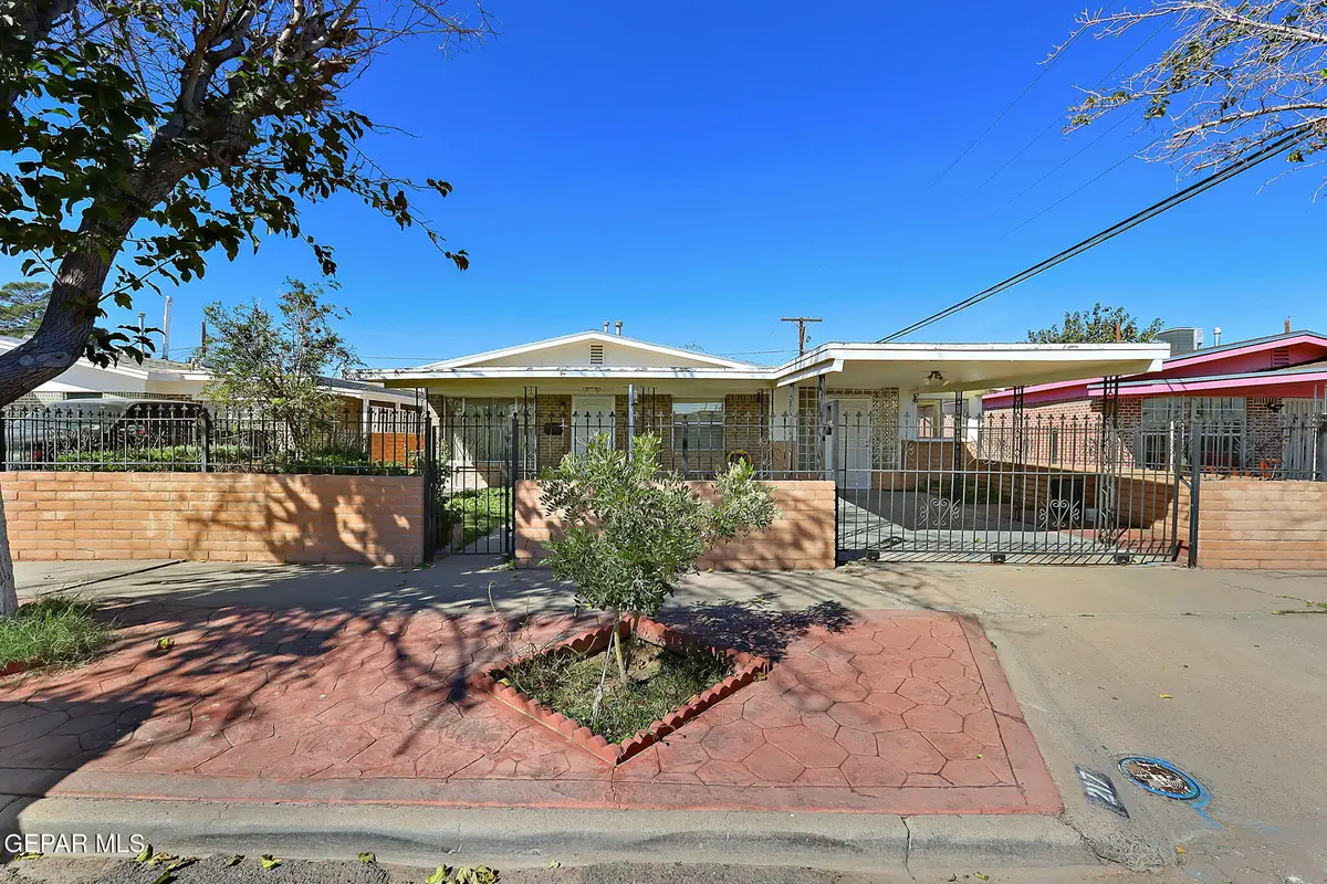 217 Papaya Street, El Paso, TX 79915 - Image #1