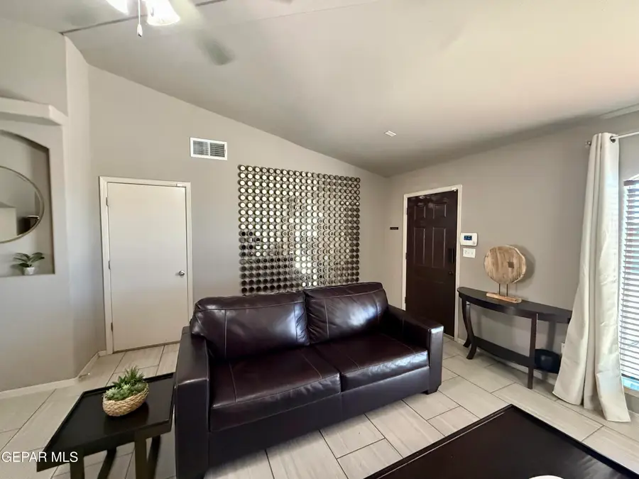 3724 Loma Esther Drive, El Paso, TX 79938 - Image #3