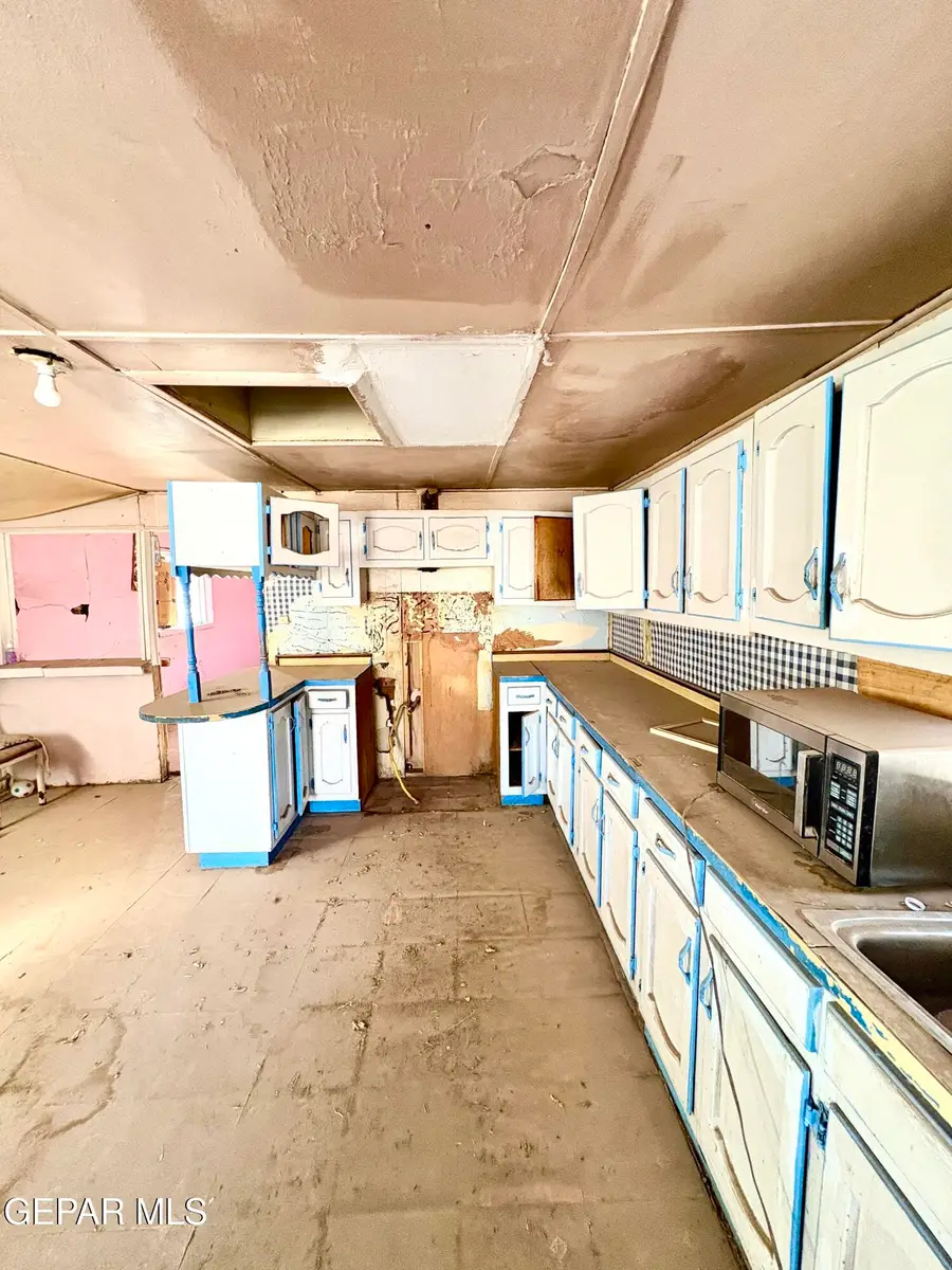 418 Carmelita Circle, El Paso, TX 79907 - Image #3