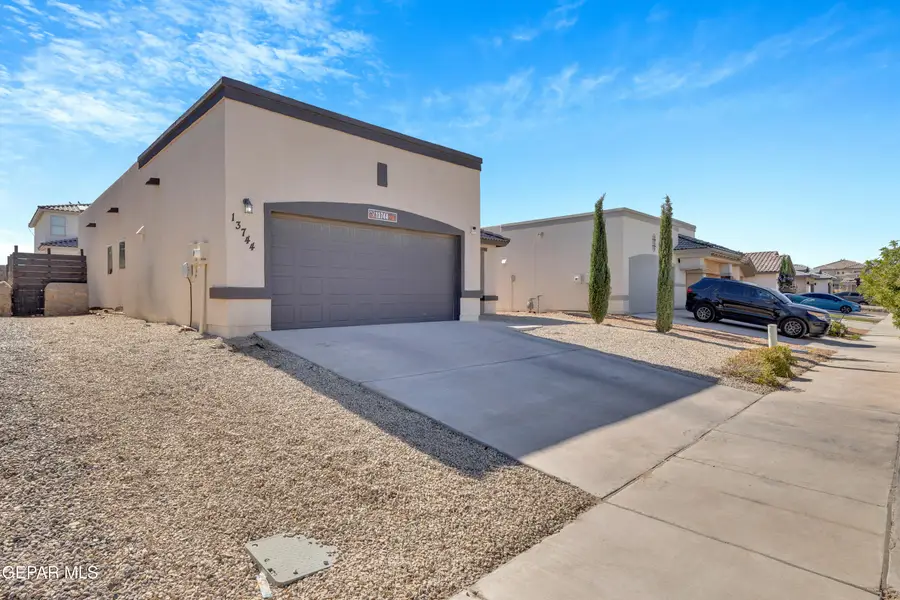 13744 Blackburn Avenue, El Paso, TX 79928 - Image #3
