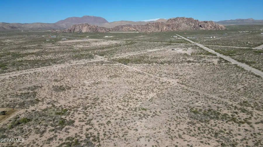 7049 Spilsbury Road, El Paso, TX 79938 - Image #2
