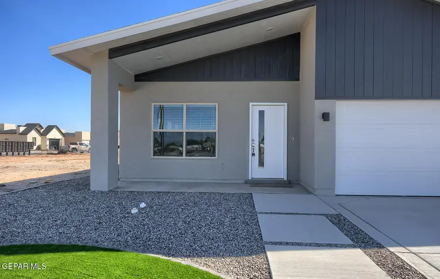 13865 Summer Wave Avenue, El Paso, TX 79928 - Image #2