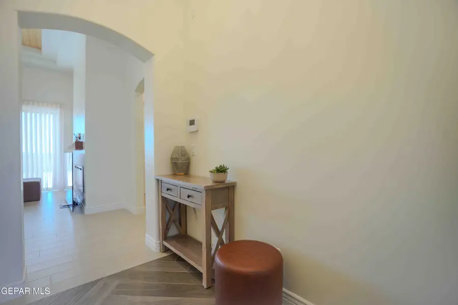 12864 Prestbury Avenue, El Paso, TX 79928 - Image #3