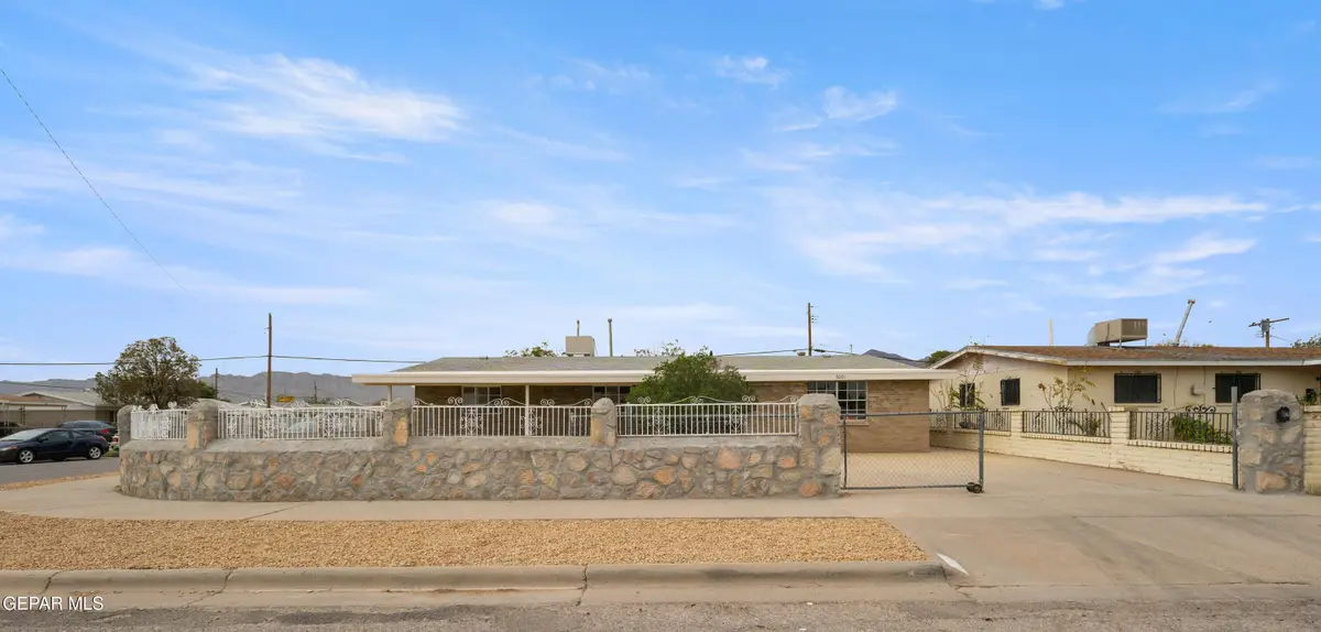 9201 Waverly Drive, El Paso, TX 79924 - Image #1