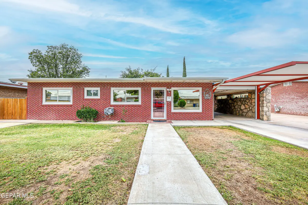 9033 Mount Delano Drive, El Paso, TX 79904 - Image #1