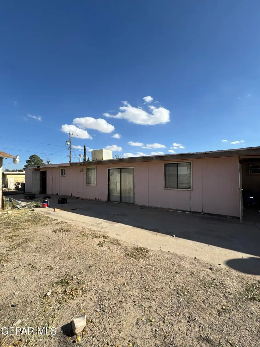 10285 Nirmal, El Paso, TX 79927 - Image #3