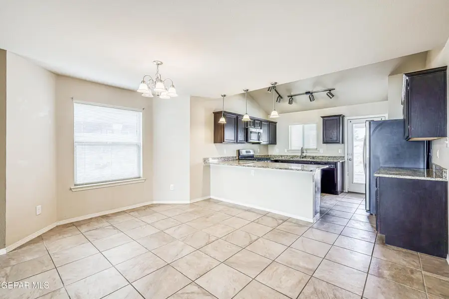 14233 Russ Leach Avenue, El Paso, TX 79938 - Image #3