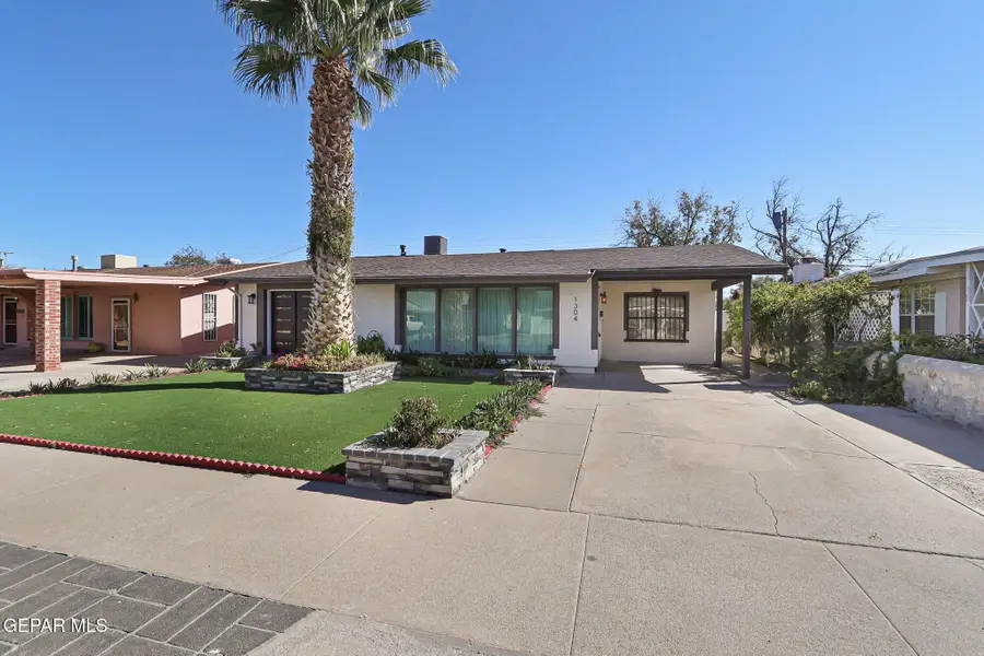 1304 Honeysuckle Drive, El Paso, TX 79925 - Image #2