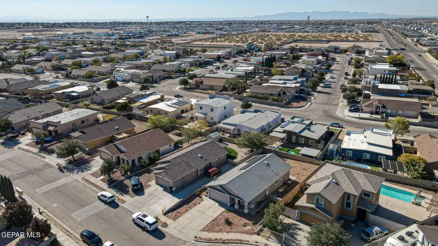 836 Desert Cactus Drive, Horizon City, TX 79928 - Image #3