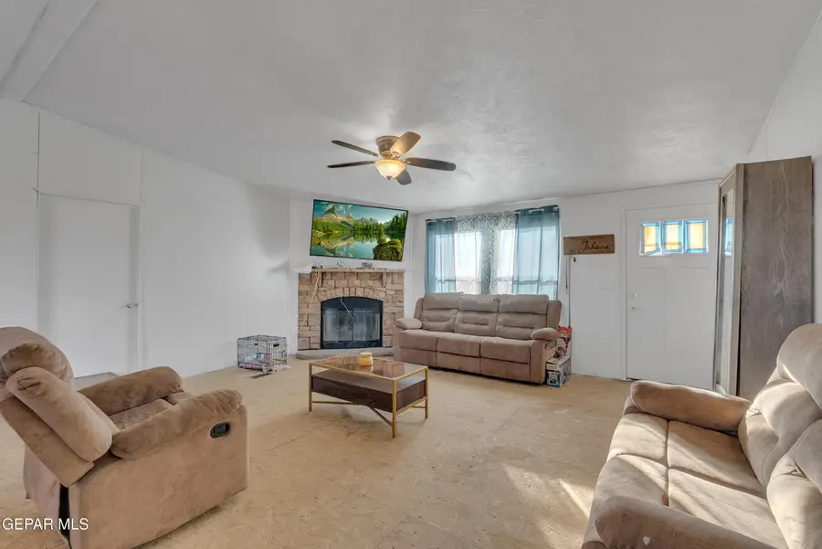 332 Richland Street, Horizon City, TX 79928 - Image #2