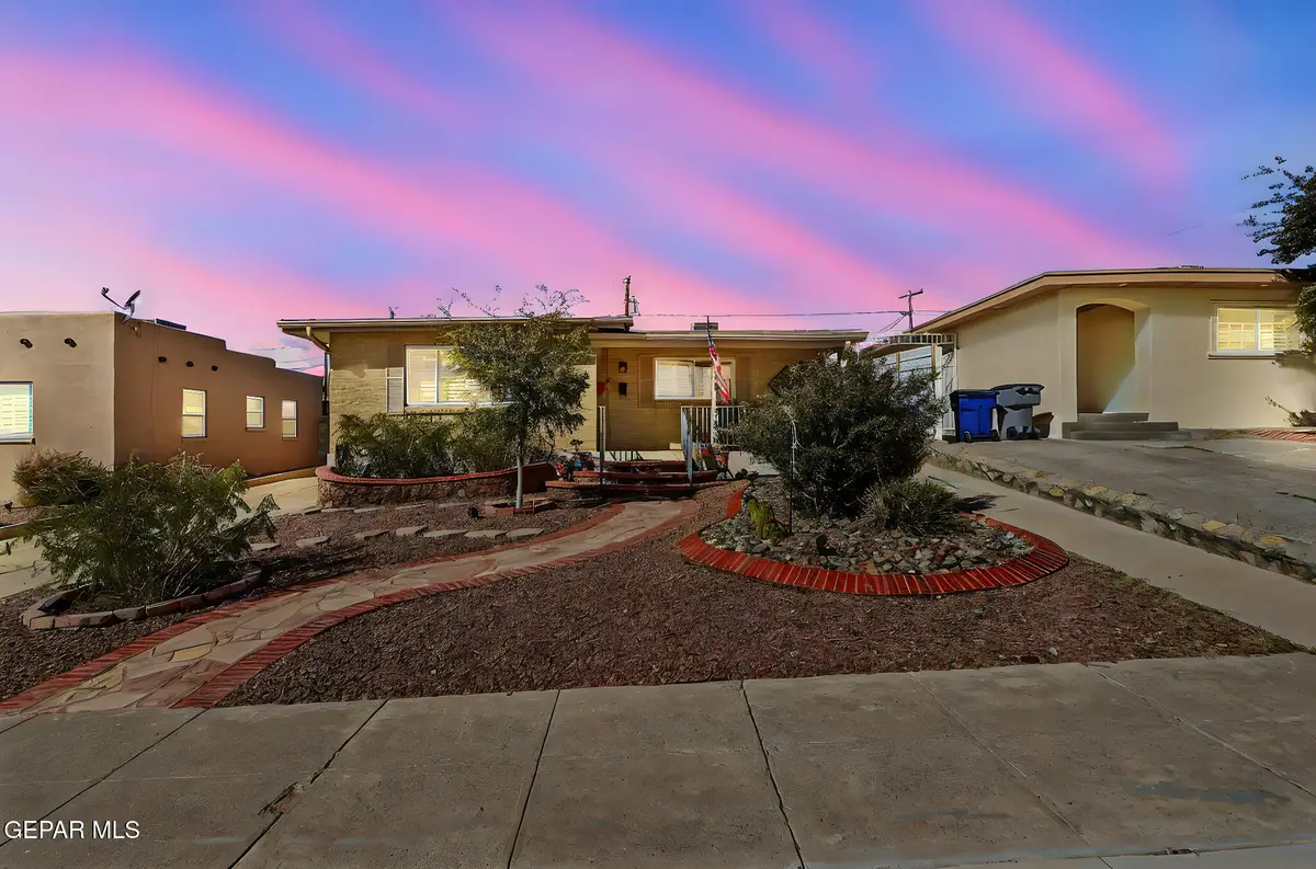 1635 Saint Johns Drive, El Paso, TX 79903 - Image #1