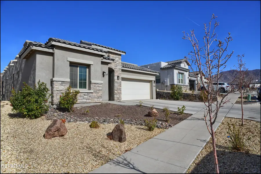 7373 Cimarron Gap Drive, El Paso, TX 79911 - Image #2
