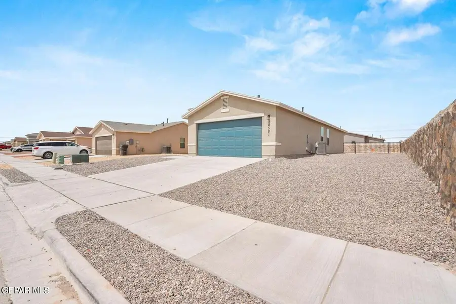 14581 Firewheel Ave Avenue Avenue, Horizon City, TX 79928 - Image #2