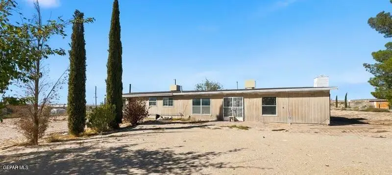 1657 Wolsey Drive, Clint, TX 79836 - Image #1