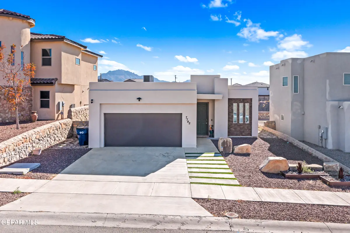 7742 Enchanted Ridge Drive, El Paso, TX 79911 - Image #1