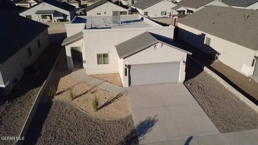 13713 Flora Vista Avenue, Horizon City, TX 79928 - Image #3