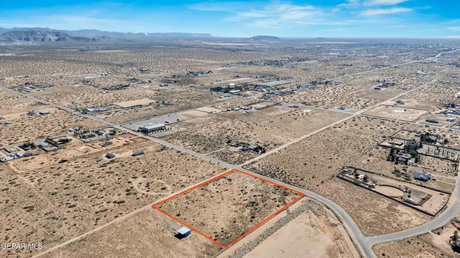 5301 Ch Hunton Street, El Paso, TX 79938 - Image #2