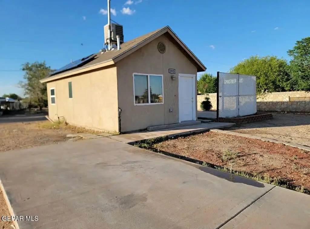 10929 Donna Marie Dr., Socorro, TX 79927 - Image #1