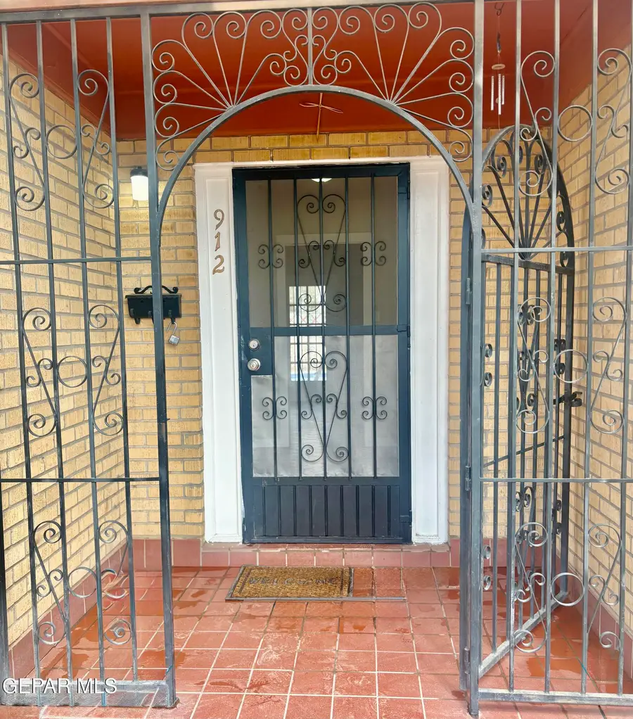 912 Argentina Street, El Paso, TX 79903 - Image #2