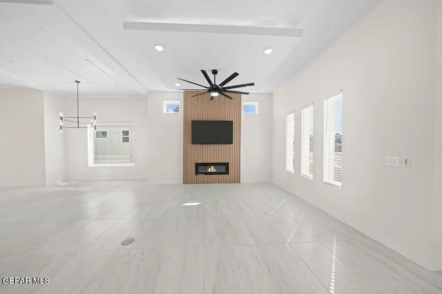 601 Paseo Campanero Street, Horizon City, TX 79928 - Image #3