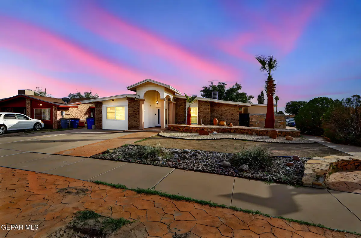 960 Warwick Road, El Paso, TX 79907 - Image #1