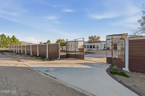 800 Smokey Ridge Court, El Paso, TX 79932